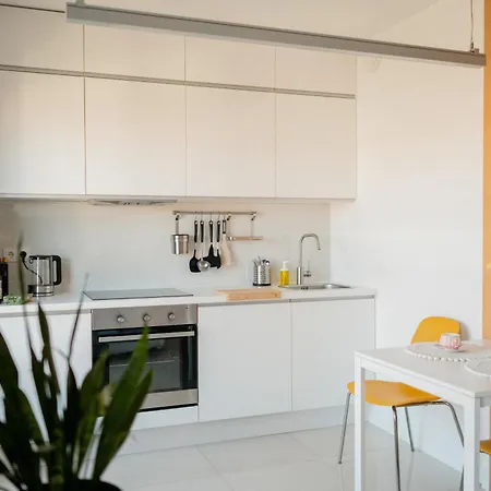 Modern City Centre Studio - Air Conditioning - Near Wroclaw Main Station شقة *
