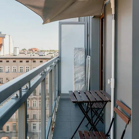 Modern City Centre Studio - Air Conditioning - Near Wroclaw Main Station فروتسواف