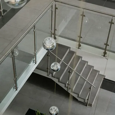 Modern City Centre Studio - Air Conditioning - Near Wroclaw Main Station شقة *